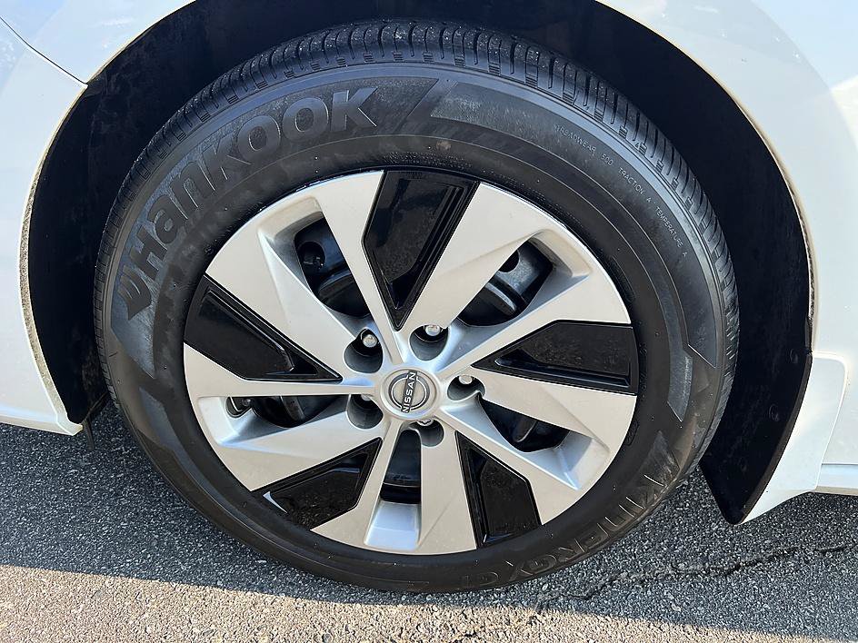 Certified 2024 Nissan Altima 2.5 S FWD image 9