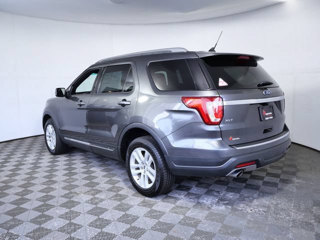 Certified 2018 Ford Explorer XLT w/ Equipment Group 202A AWD/4WD image 4