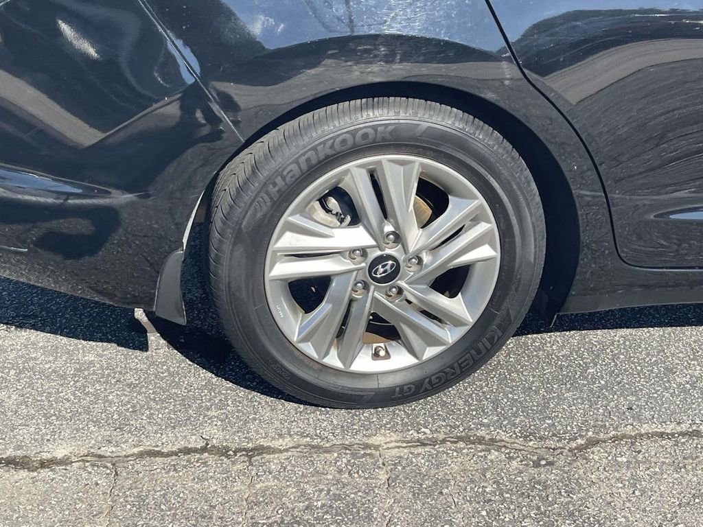 Used 2020 Hyundai Elantra Value Edition w/ Cargo Package (C1) image 7