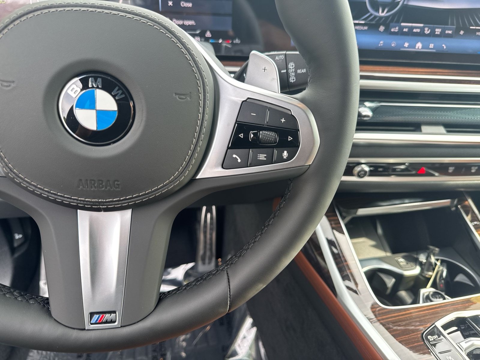 New 2027 BMW X7 xDrive40i w/ M Sport Package AWD/4WD image 47