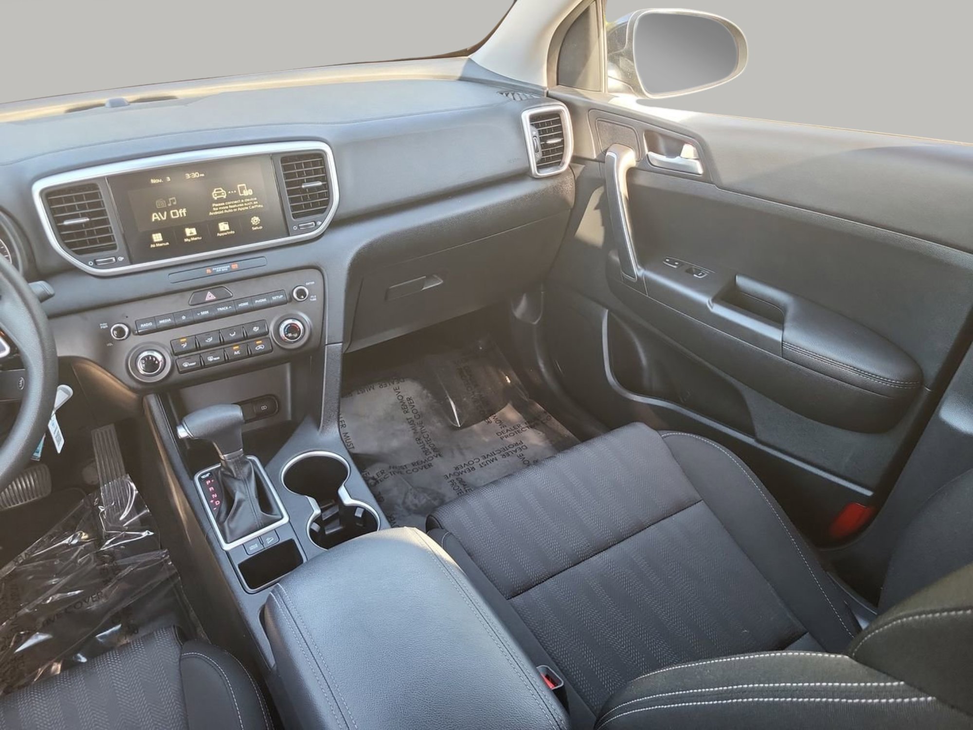 Used 2022 Kia Sportage LX image 9