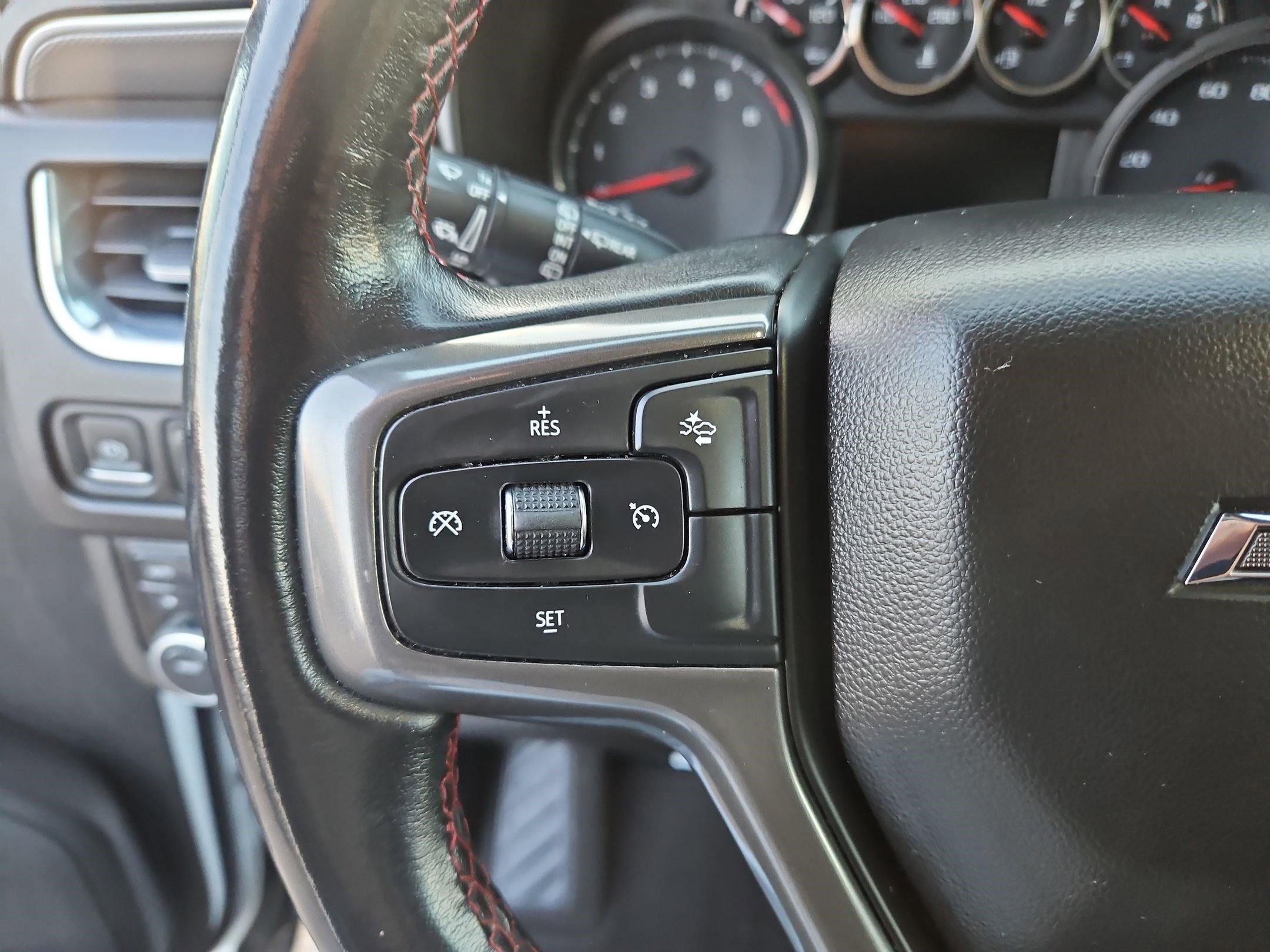 Used 2021 Chevrolet Tahoe RST AWD/4WD image 19