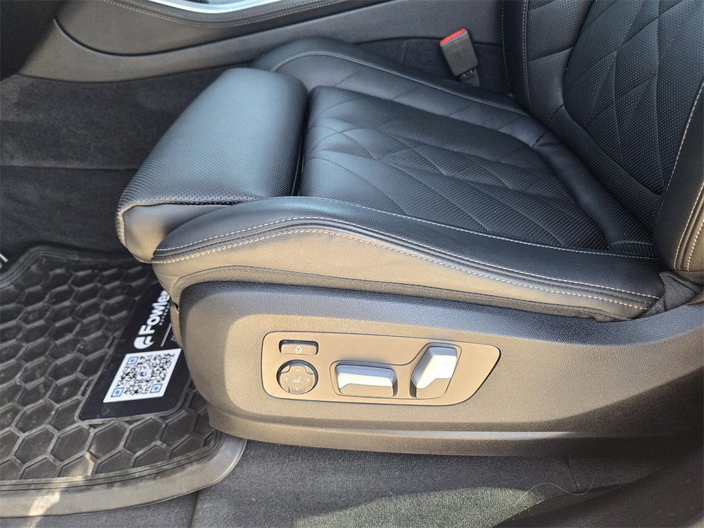 Used 2024 BMW X5 xDrive40i w/ M Sport Package image 26