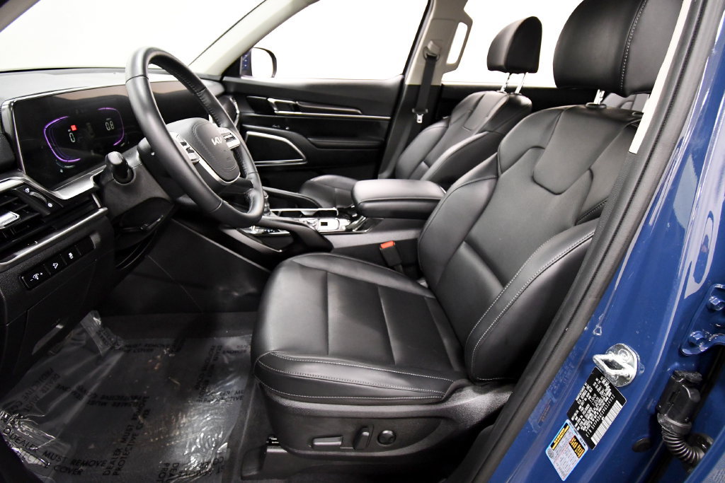 Certified 2024 Kia Telluride S w/ S Sunroof Package AWD/4WD image 14