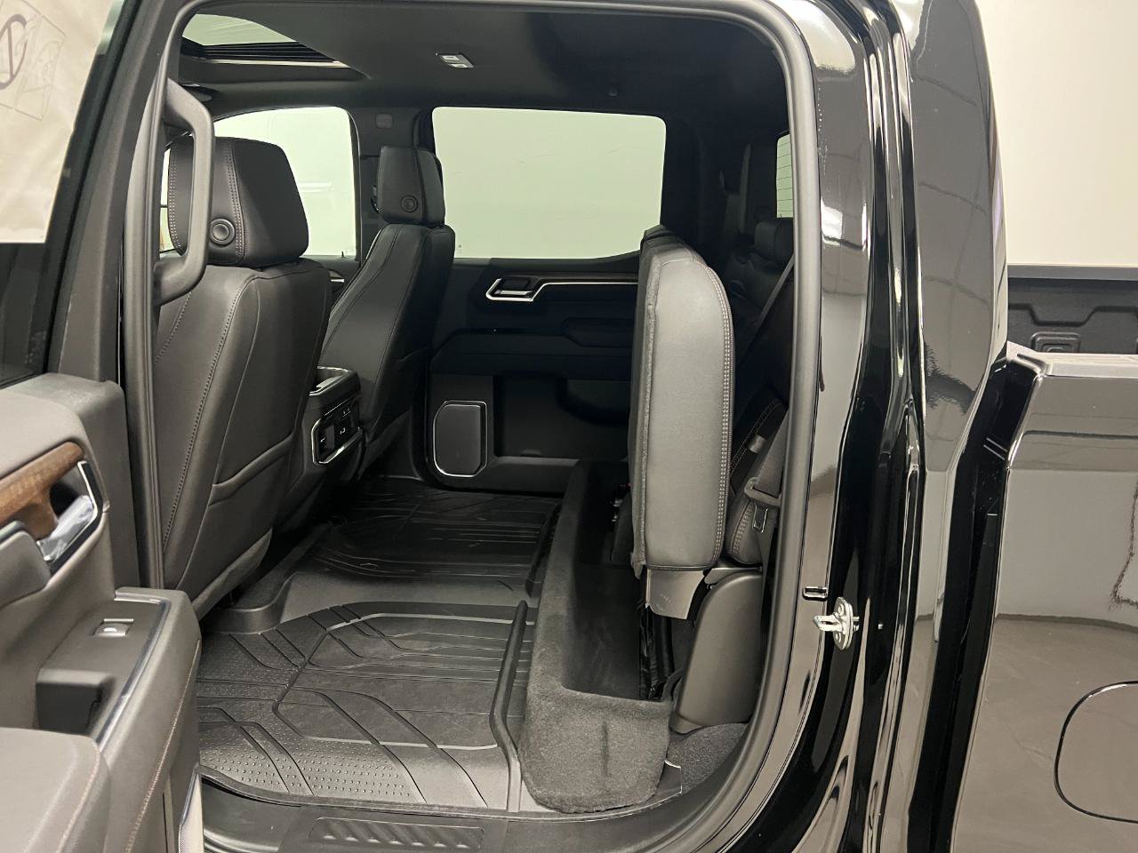 New 2026 Chevrolet Silverado 1500 High Country AWD/4WD image 35