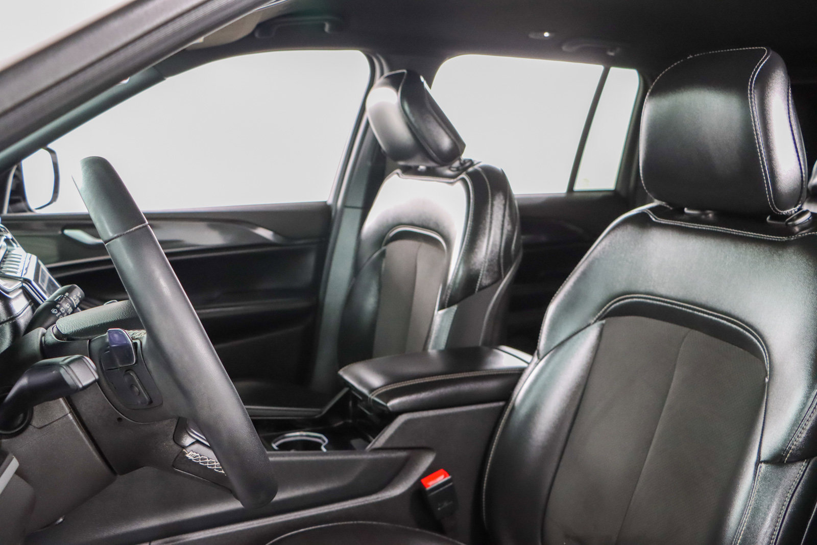 Used 2023 Jeep Grand Cherokee Altitude image 23