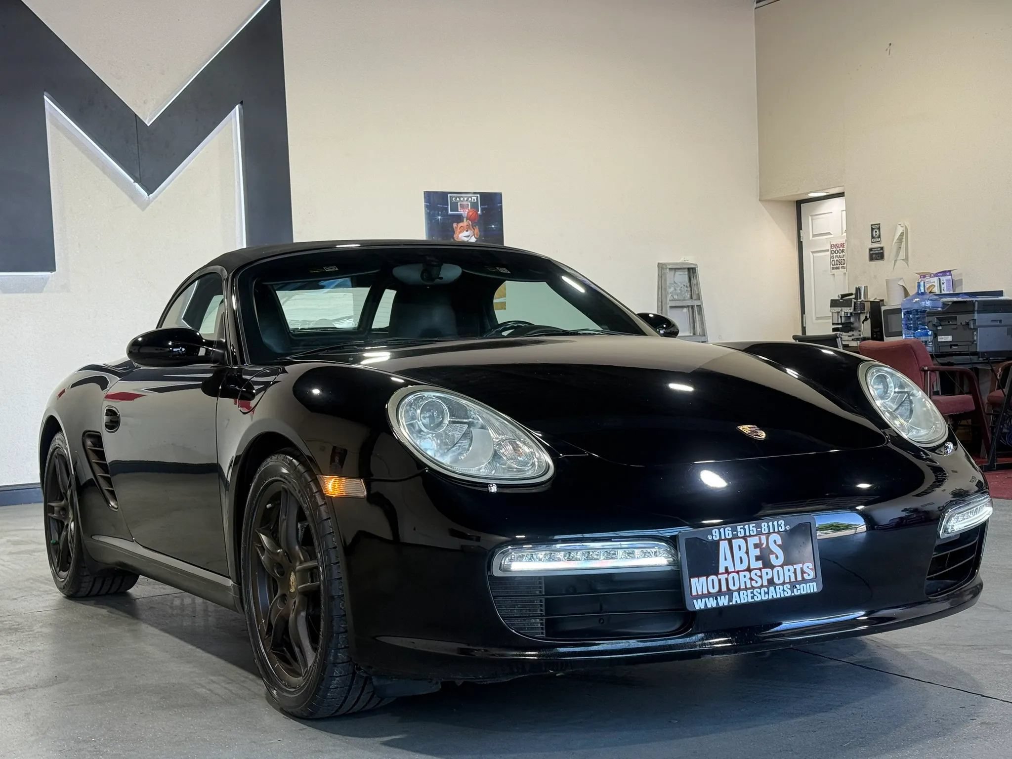 Used 2006 Porsche Boxster RWD image 2