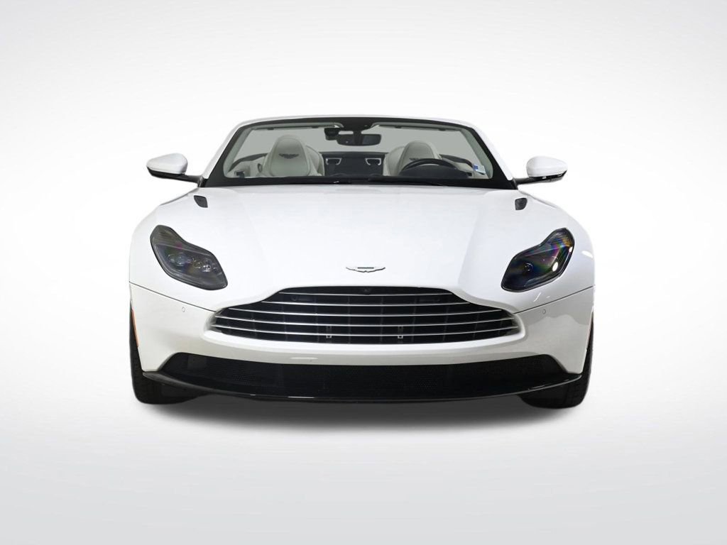 Used 2022 Aston Martin DB11 Volante image 3