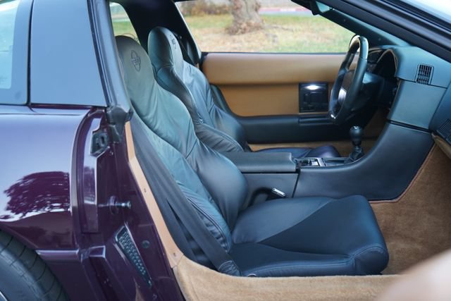 Used 1992 Chevrolet Corvette ZR-1 RWD image 75