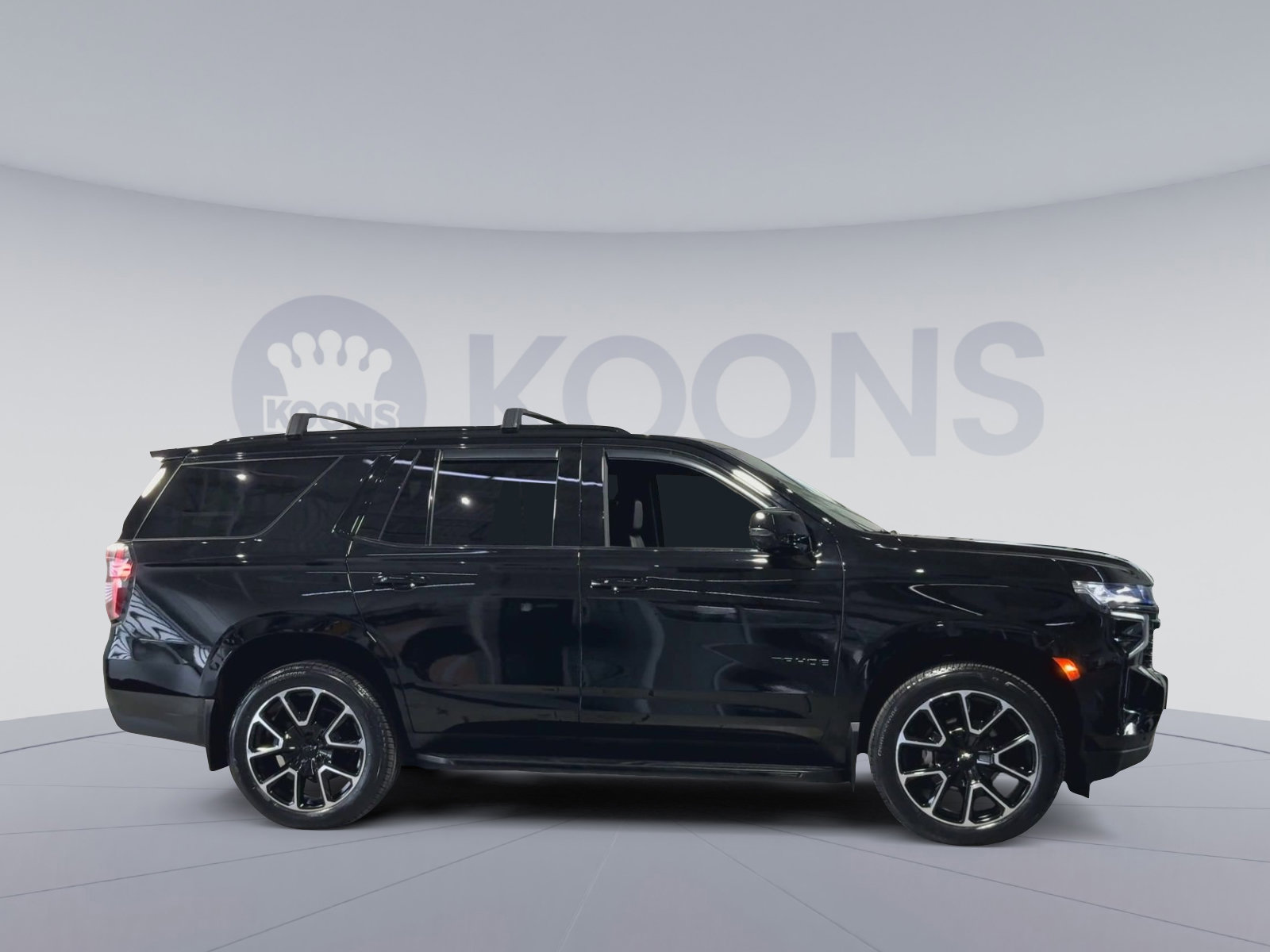 Used 2021 Chevrolet Tahoe RST w/ Luxury Package AWD/4WD image 12