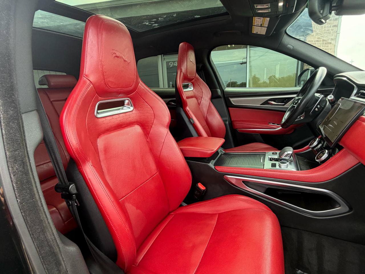 Used 2021 Jaguar F-PACE R-Dynamic S AWD/4WD image 32