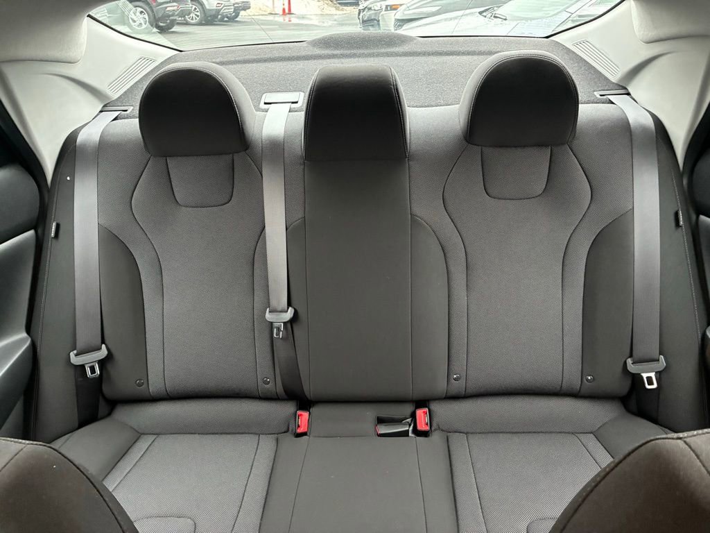 Used 2024 Hyundai Elantra SE image 14