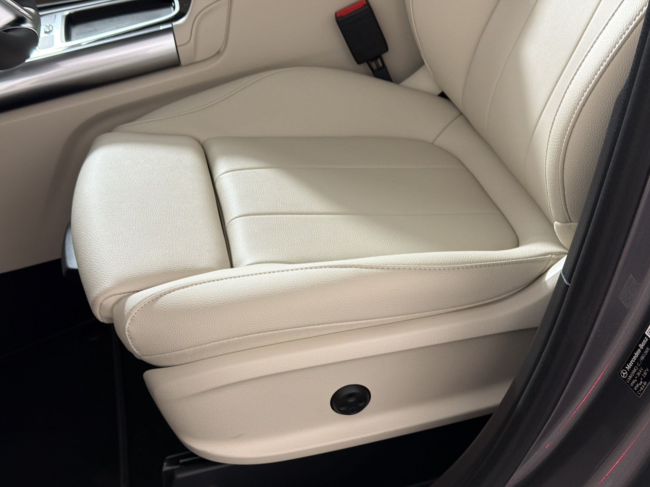 New 2026 Mercedes-Benz GLA 250 4MATIC image 14