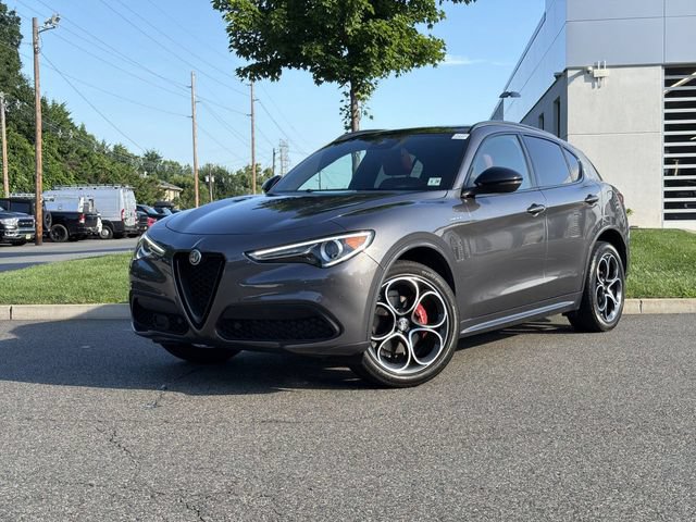 Used 2023 Alfa Romeo Stelvio Veloce