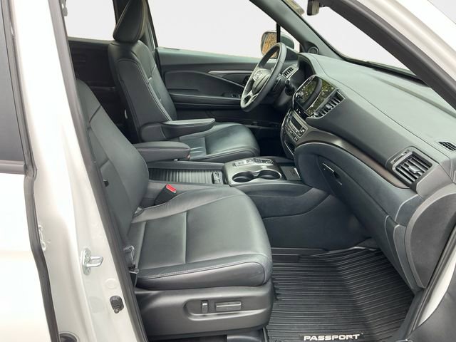 Used 2023 Honda Passport EX-L image 17