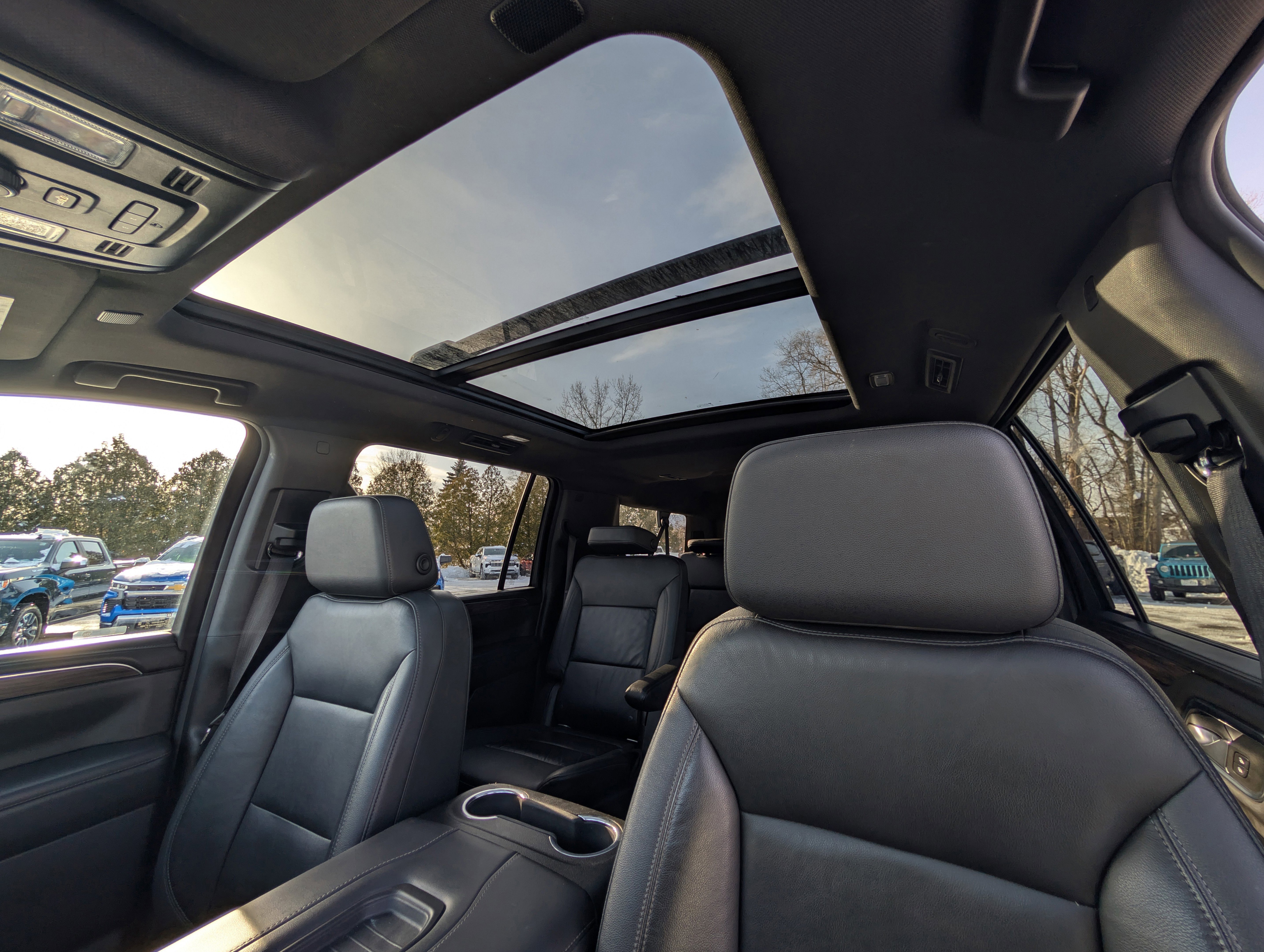 Used 2021 Chevrolet Suburban Z71 image 6