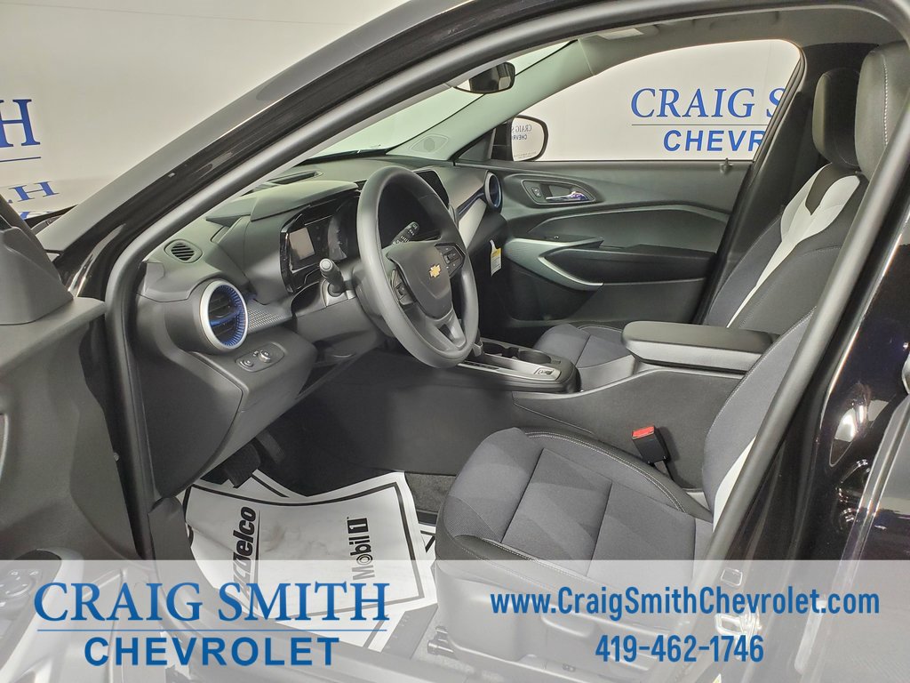 New 2026 Chevrolet Trax LS w/ LS Convenience Package image 28