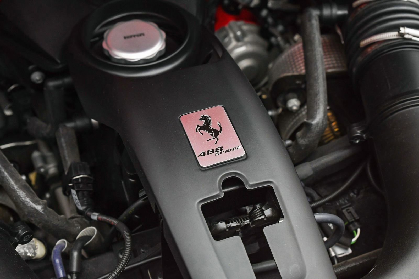 Used 2019 Ferrari 488 Spider image 31