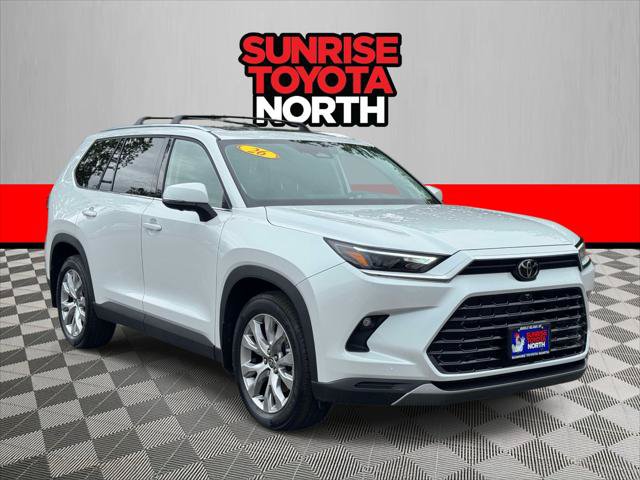 Certified 2026 Toyota Grand Highlander AWD image 1