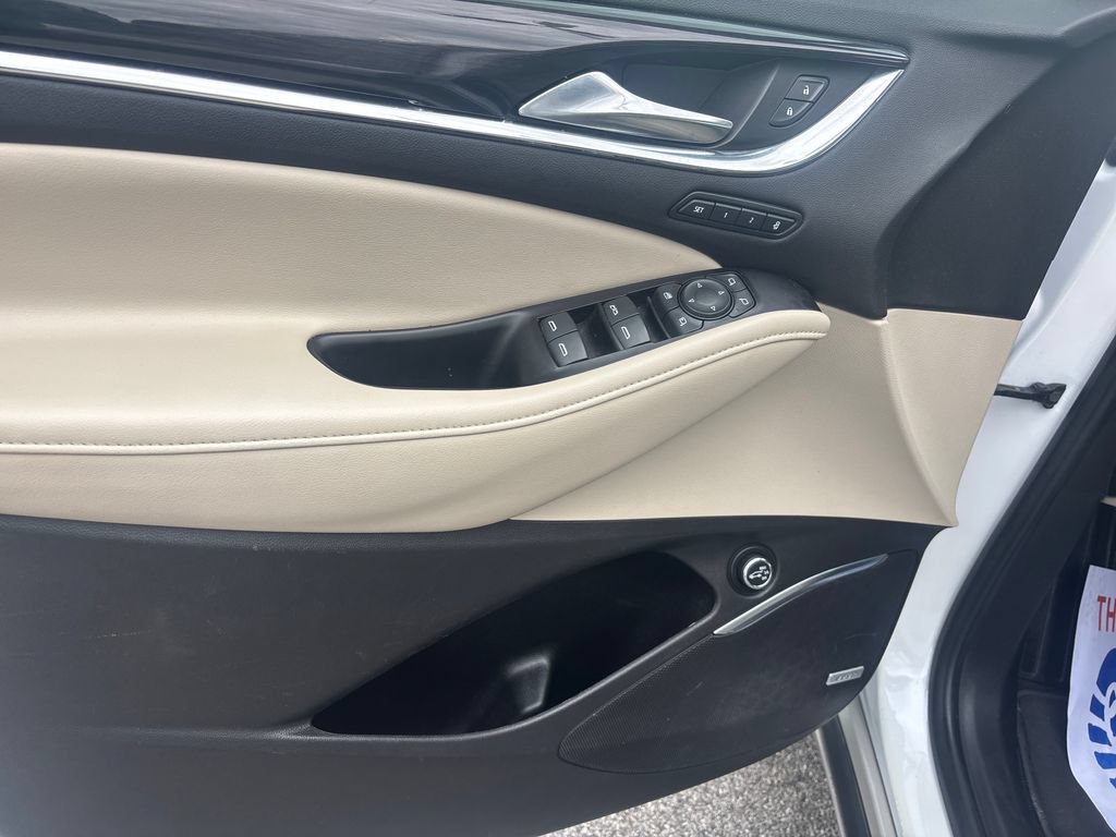 Used 2019 Buick Enclave Premium w/ Experience Buick Package AWD/4WD image 15