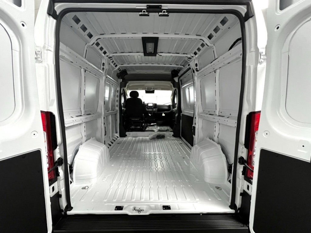 Used 2024 RAM ProMaster 1500 w/ Convenience Group image 8