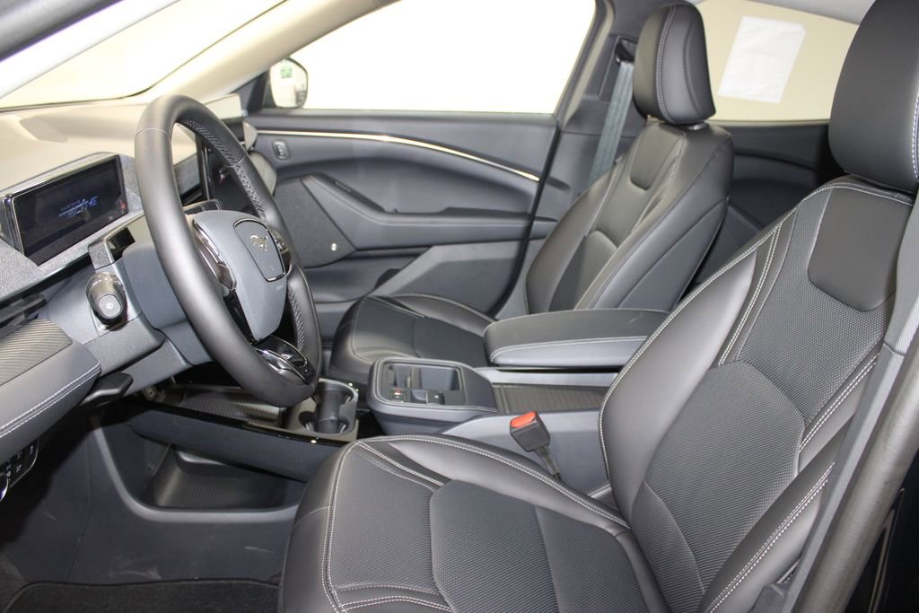 New 2025 Ford Mustang Mach-E Premium image 17
