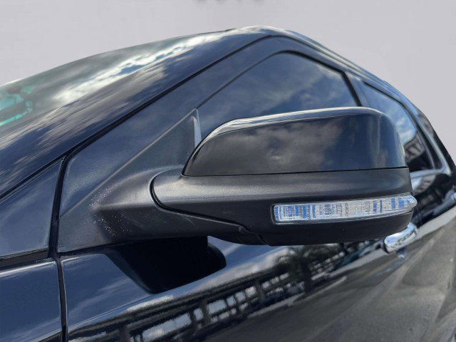 Used 2018 Ford Explorer Limited image 13