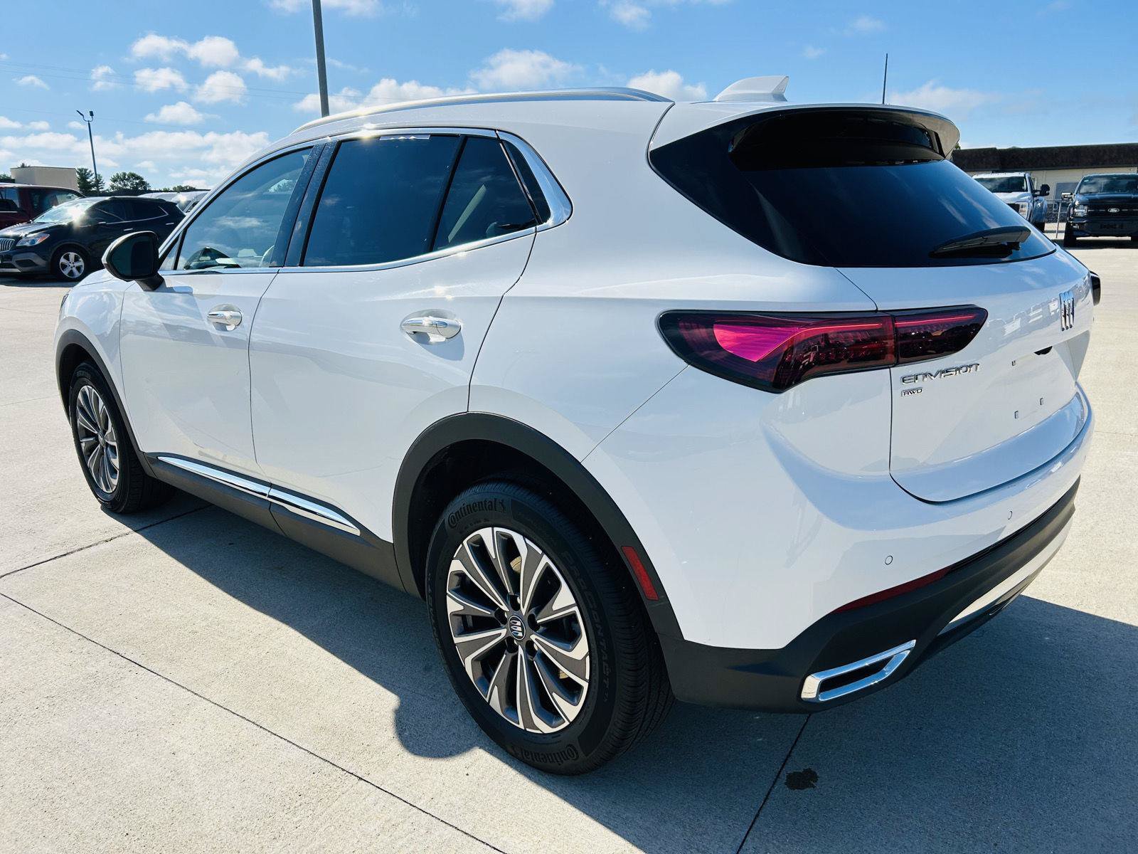 Used 2024 Buick Envision Preferred AWD/4WD image 36