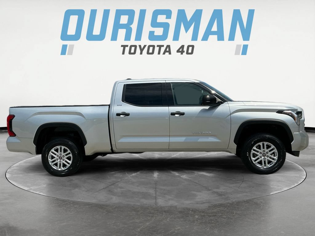 Used 2022 Toyota Tundra SR5 AWD/4WD image 8