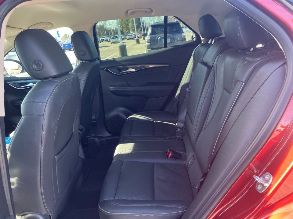 Used 2023 Buick Envision Essence image 34