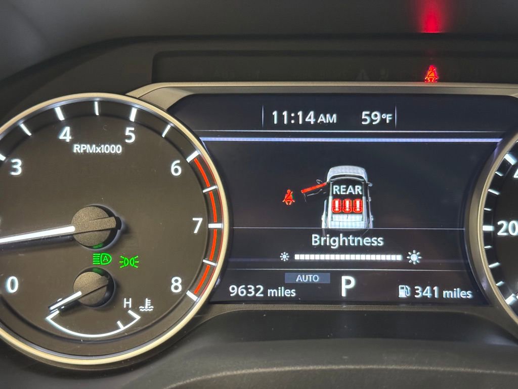 Used 2023 Nissan Rogue SL AWD/4WD image 32