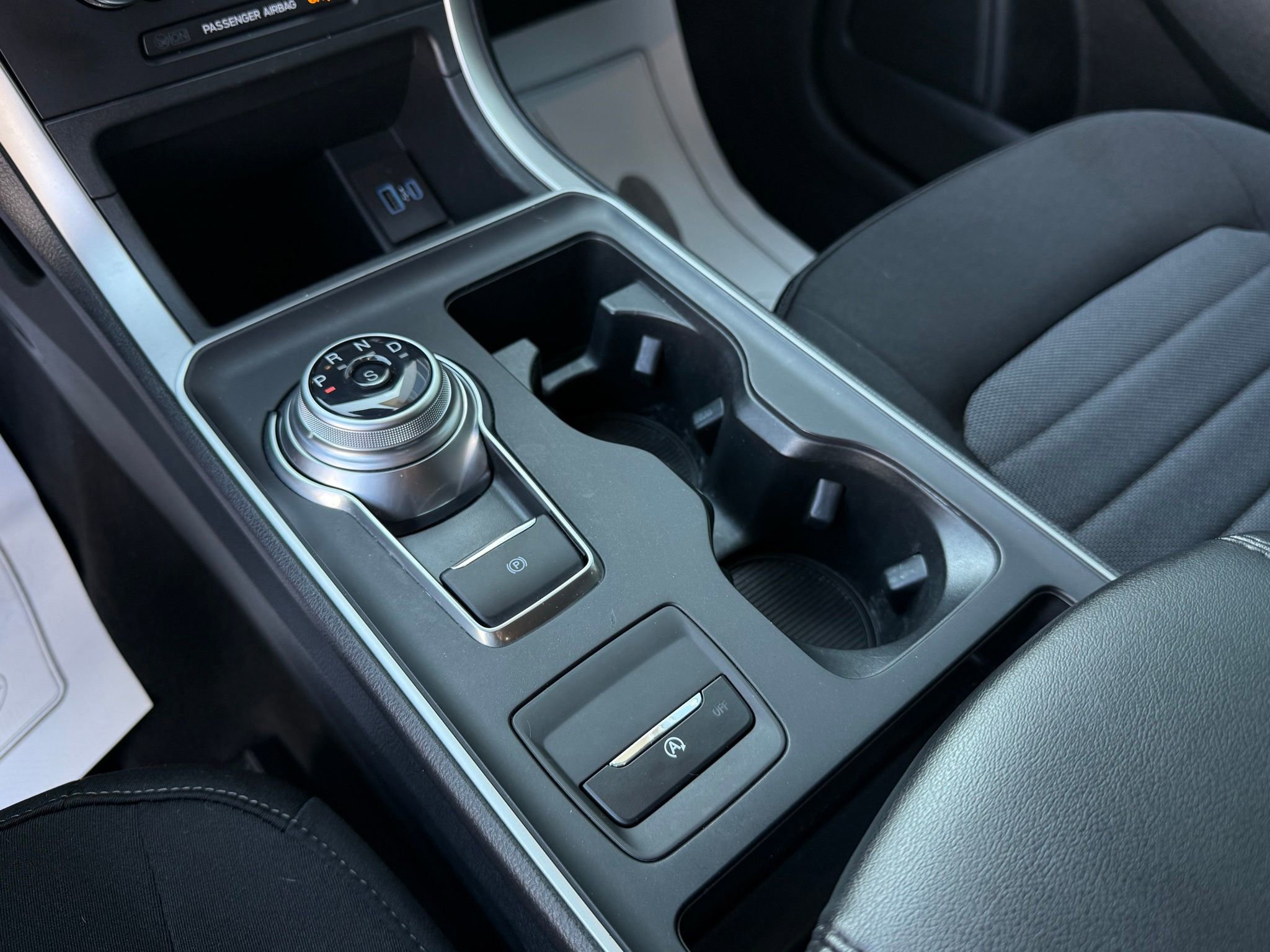 Used 2024 Ford Edge SE image 31