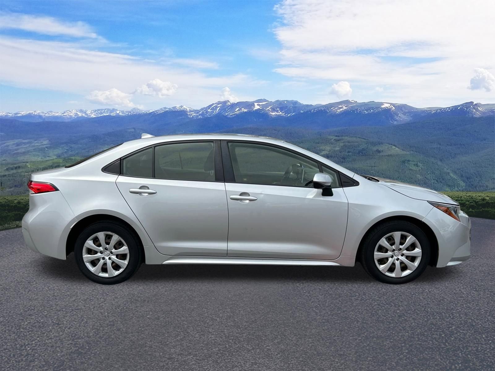 Used 2020 Toyota Corolla LE FWD image 7