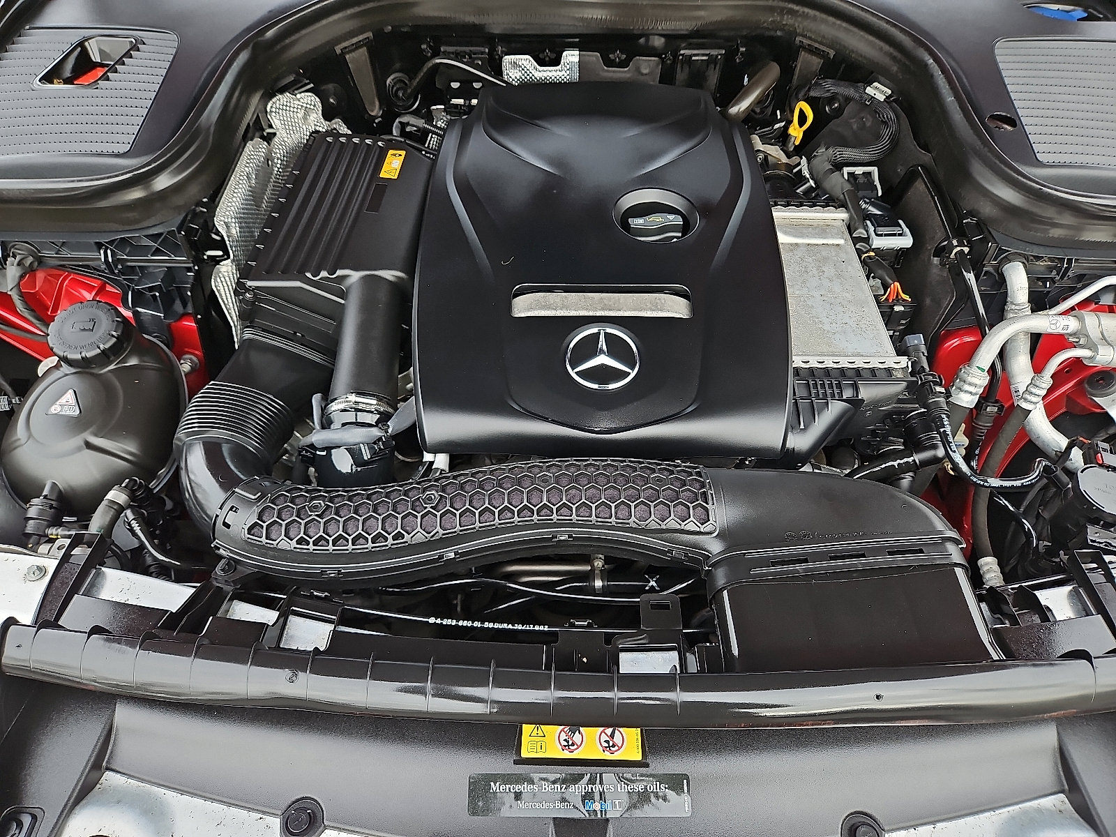 Used 2018 Mercedes-Benz GLC 300 4MATIC image 28