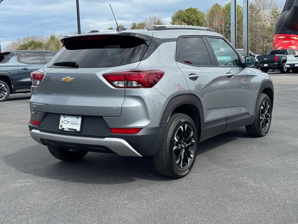 Used 2023 Chevrolet TrailBlazer LT image 3