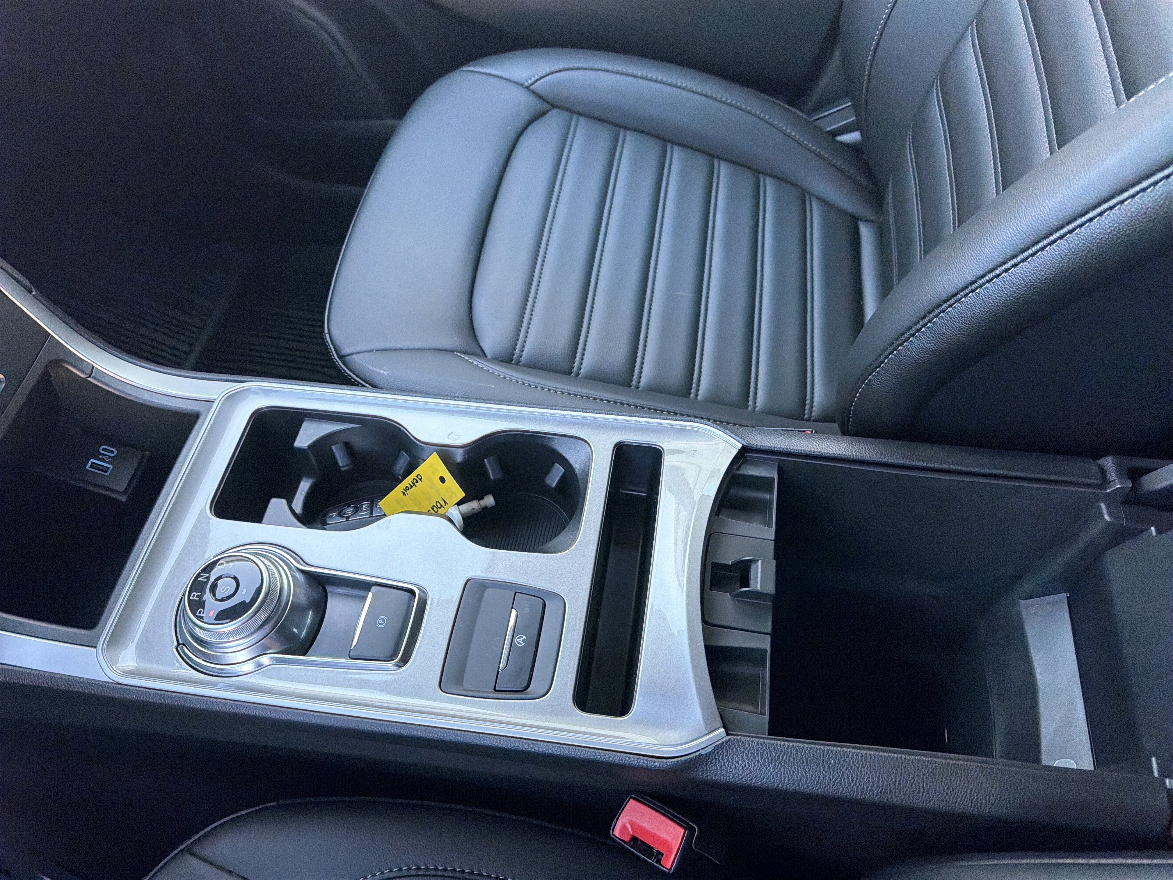 Used 2024 Ford Edge SEL w/ Convenience Package AWD/4WD image 38