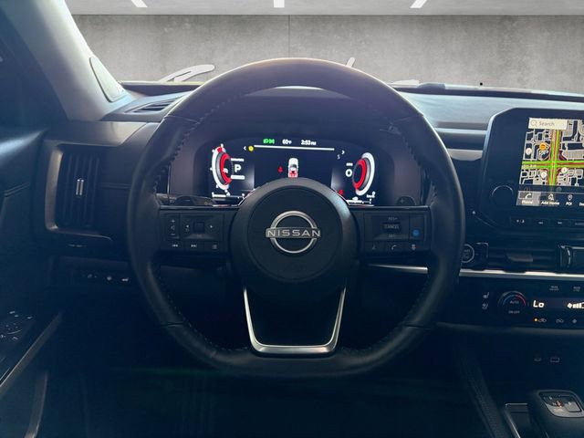 Used 2024 Nissan Pathfinder Platinum image 21