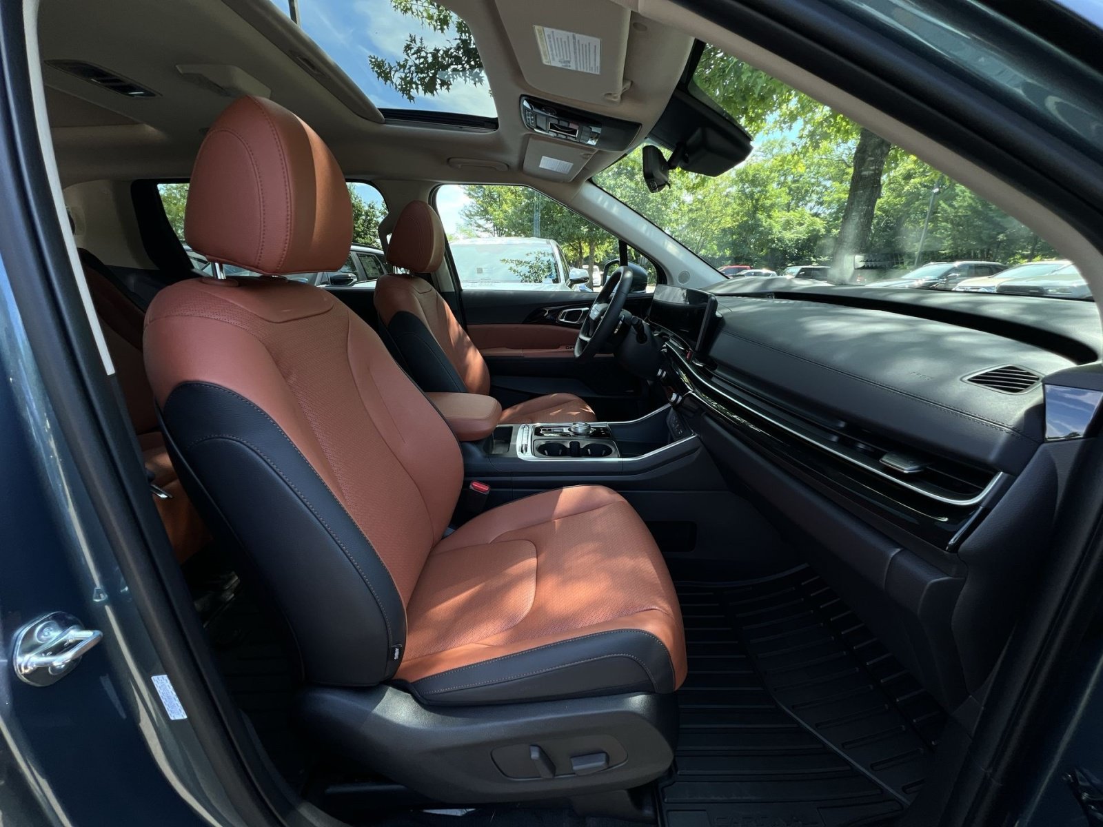 New 2027 Kia Carnival SX Prestige FWD image 33