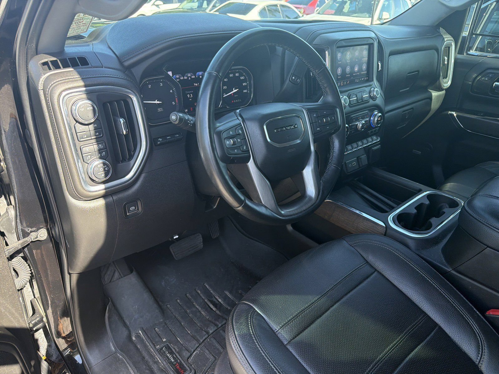 Used 2023 GMC Sierra 2500 Denali w/ Denali Ultimate Package AWD/4WD image 21