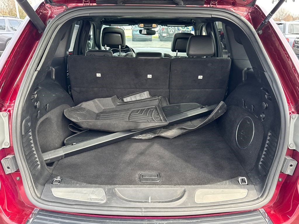 Used 2020 Jeep Grand Cherokee Overland image 16