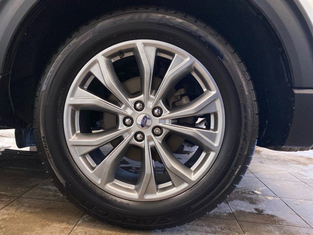 Certified 2022 Ford Explorer XLT w/ Equipment Group 202A image 27