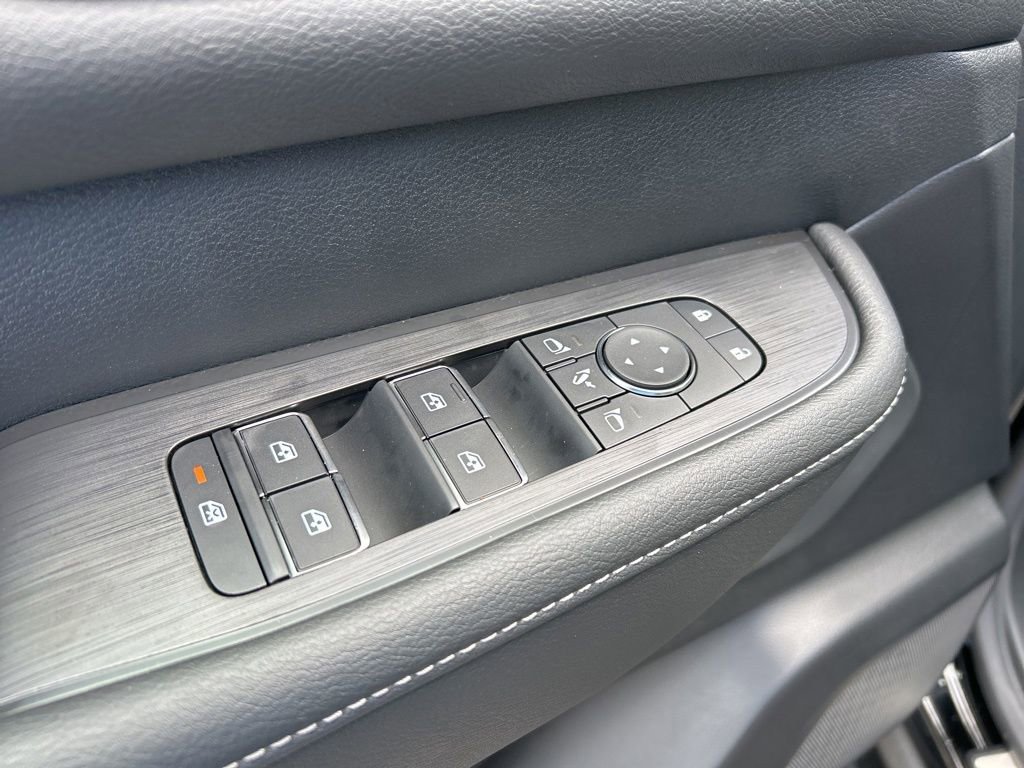 New 2025 Nissan Armada PRO-4X w/ Pro-4X Premium Package image 14