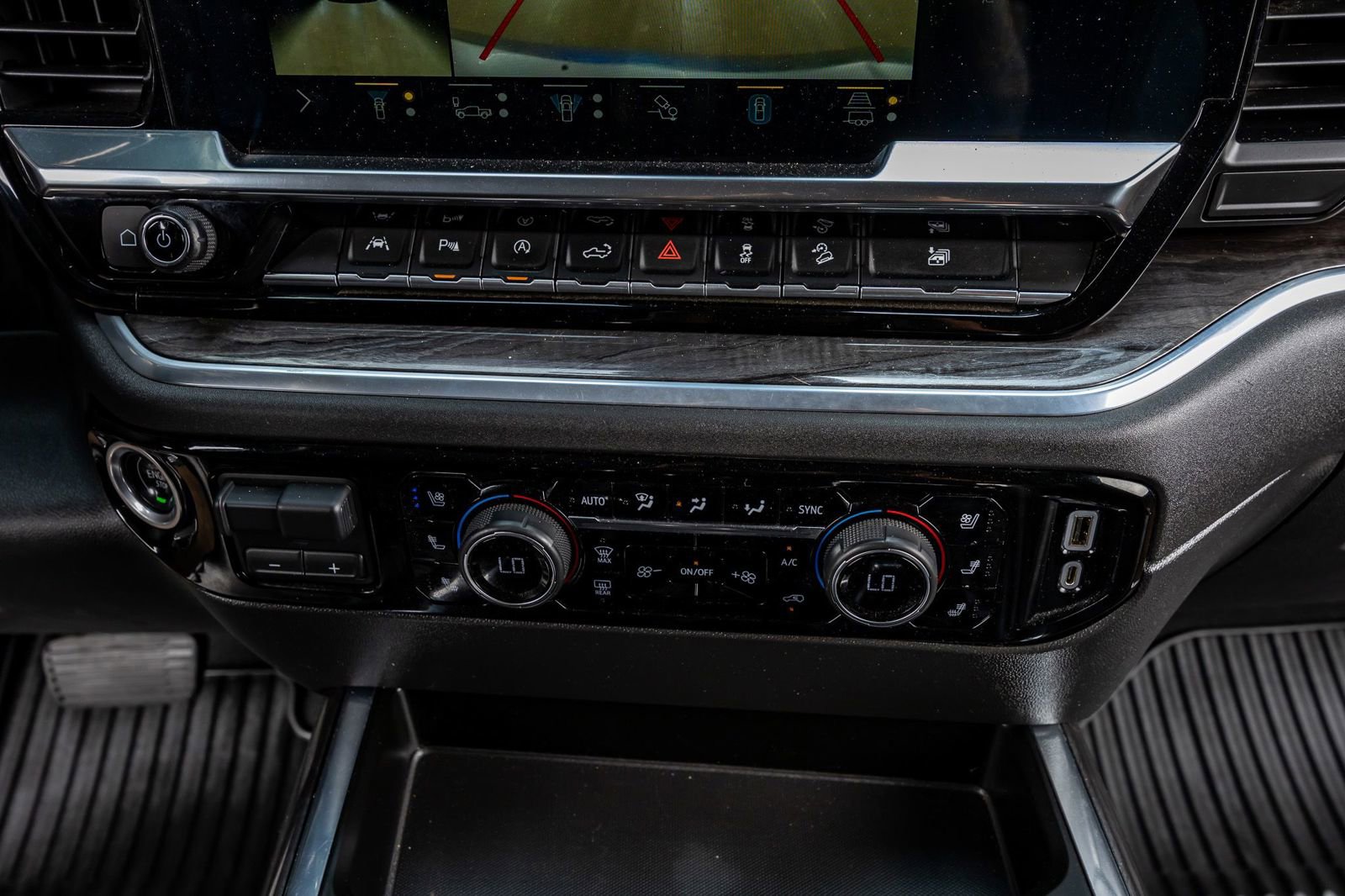 Used 2022 Chevrolet Silverado 1500 LTZ w/ Z71 Off-Road Package AWD/4WD image 26