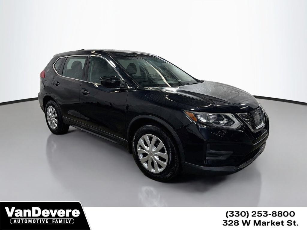 Used 2017 Nissan Rogue S FWD image 1