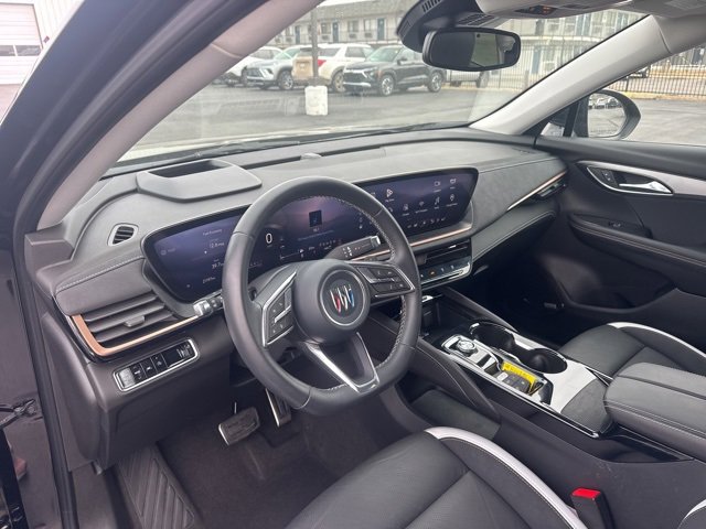 Used 2025 Buick Envision Sport Touring image 10