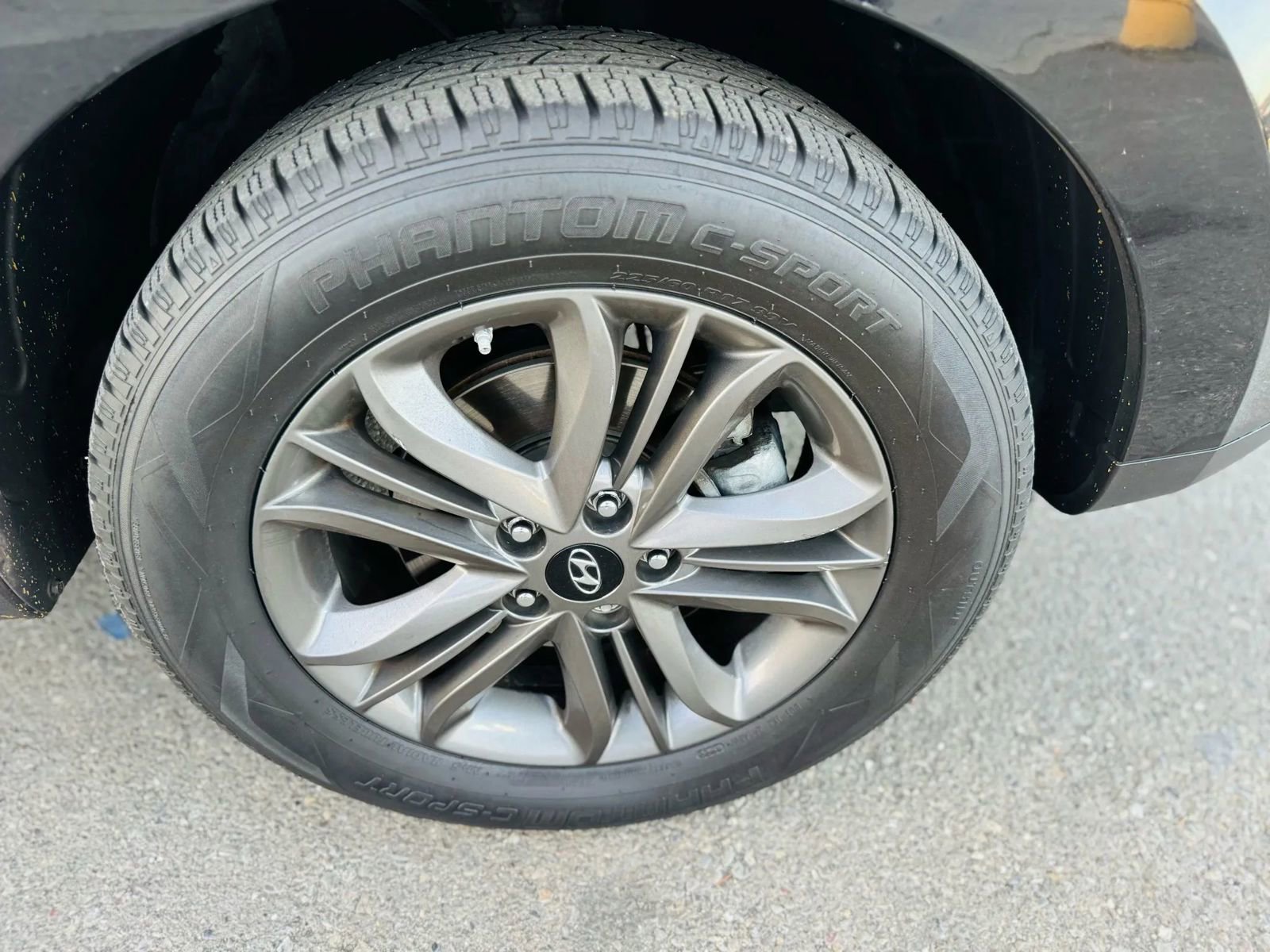 Used 2014 Hyundai Tucson SE image 18