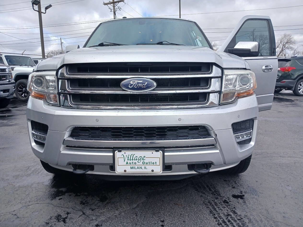 Used 2016 Ford Expedition Limited AWD/4WD image 2