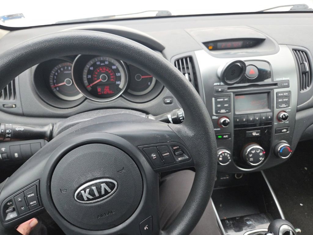 Used 2013 Kia Forte EX image 7