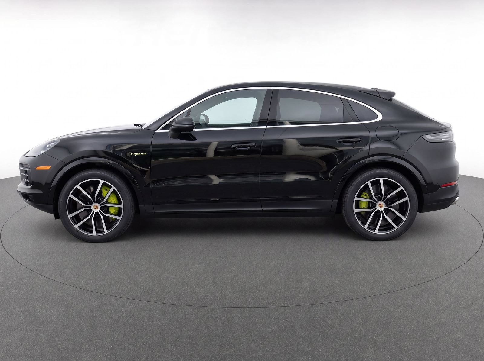 Certified 2026 Porsche Cayenne E-Hybrid Coupe AWD/4WD image 6