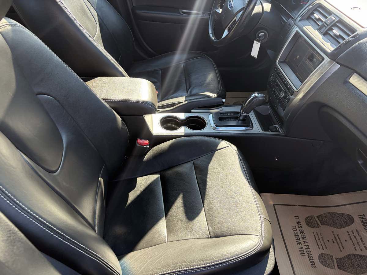 Used 2012 Ford Fusion SEL image 25